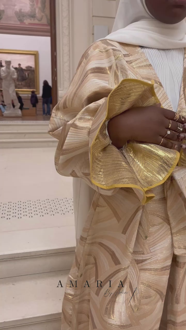 Video du kimono brocart Mariama au musé des art à Nantes